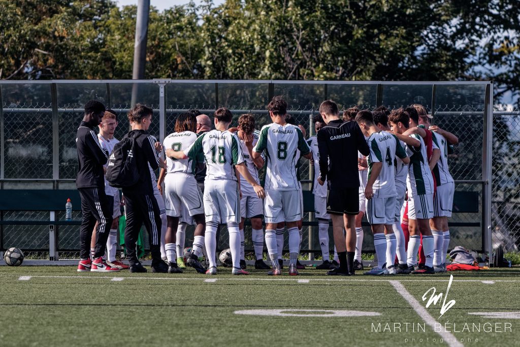 Athlètes de l'équipe de soccer masculin division 1 du Cégep Garneau.