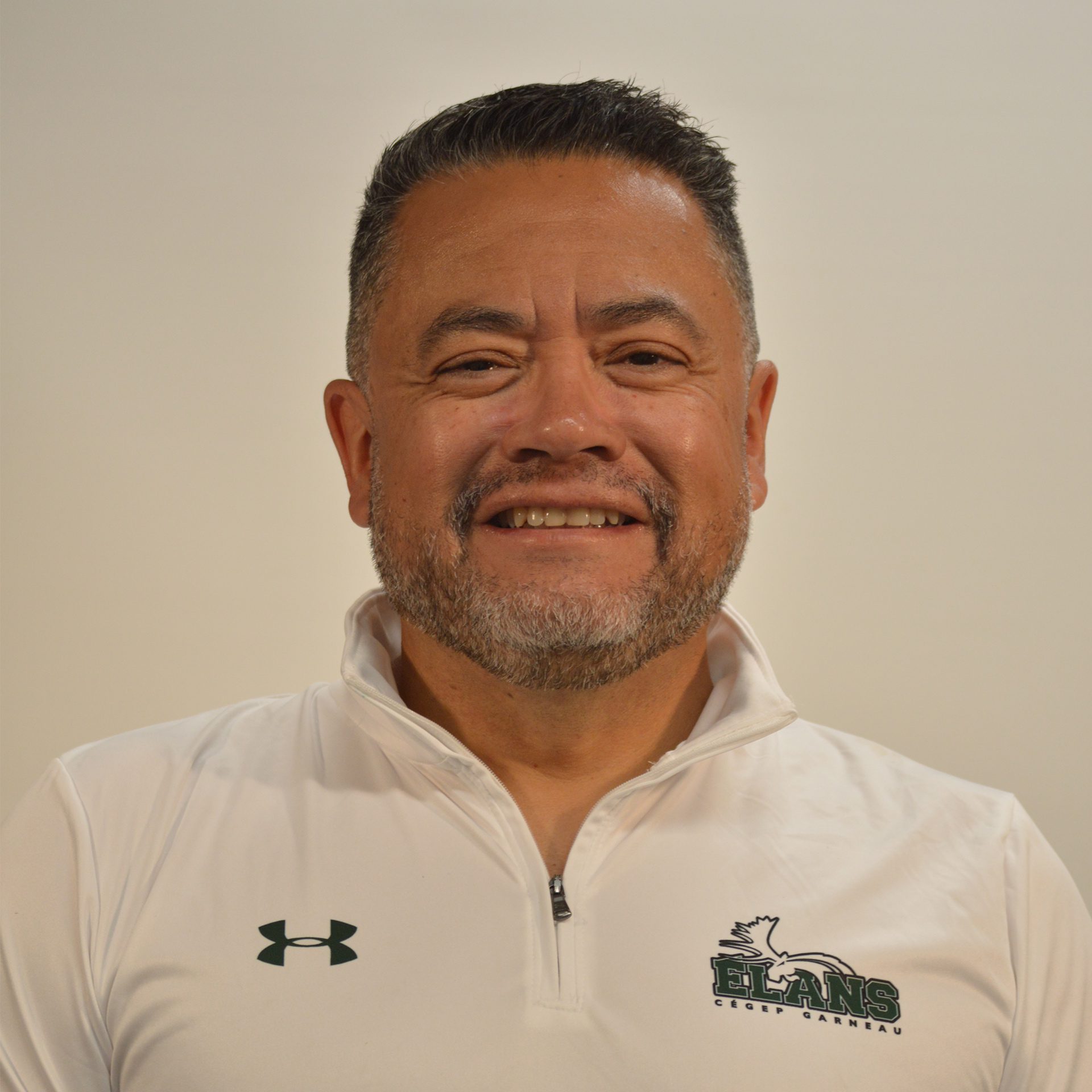 Ruben Moreno, entraîneur-chef de l'équipe de soccer féminin division 2 du Cégep Garneau.